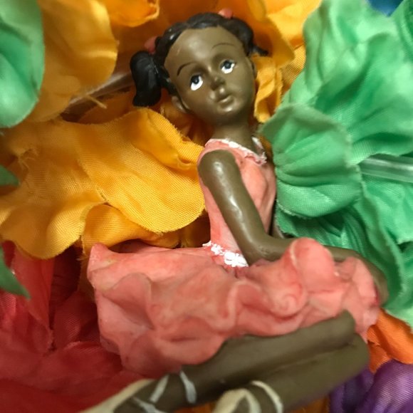 Ballerina Black/Afro-American Miniature Statue - Picture 11 of 16